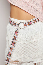 Embroidered butterfly pattern 'O' ring adjustable cloth belt: IVORY/PINK / OS