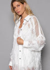 Pol pearl and lace shirt in white!