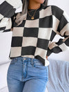 Checkerboard Contrasting Loose Collar Knitted Sweater: White / L