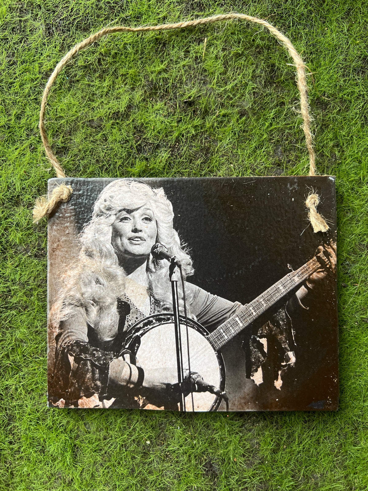 Dolly Banjo Ornament